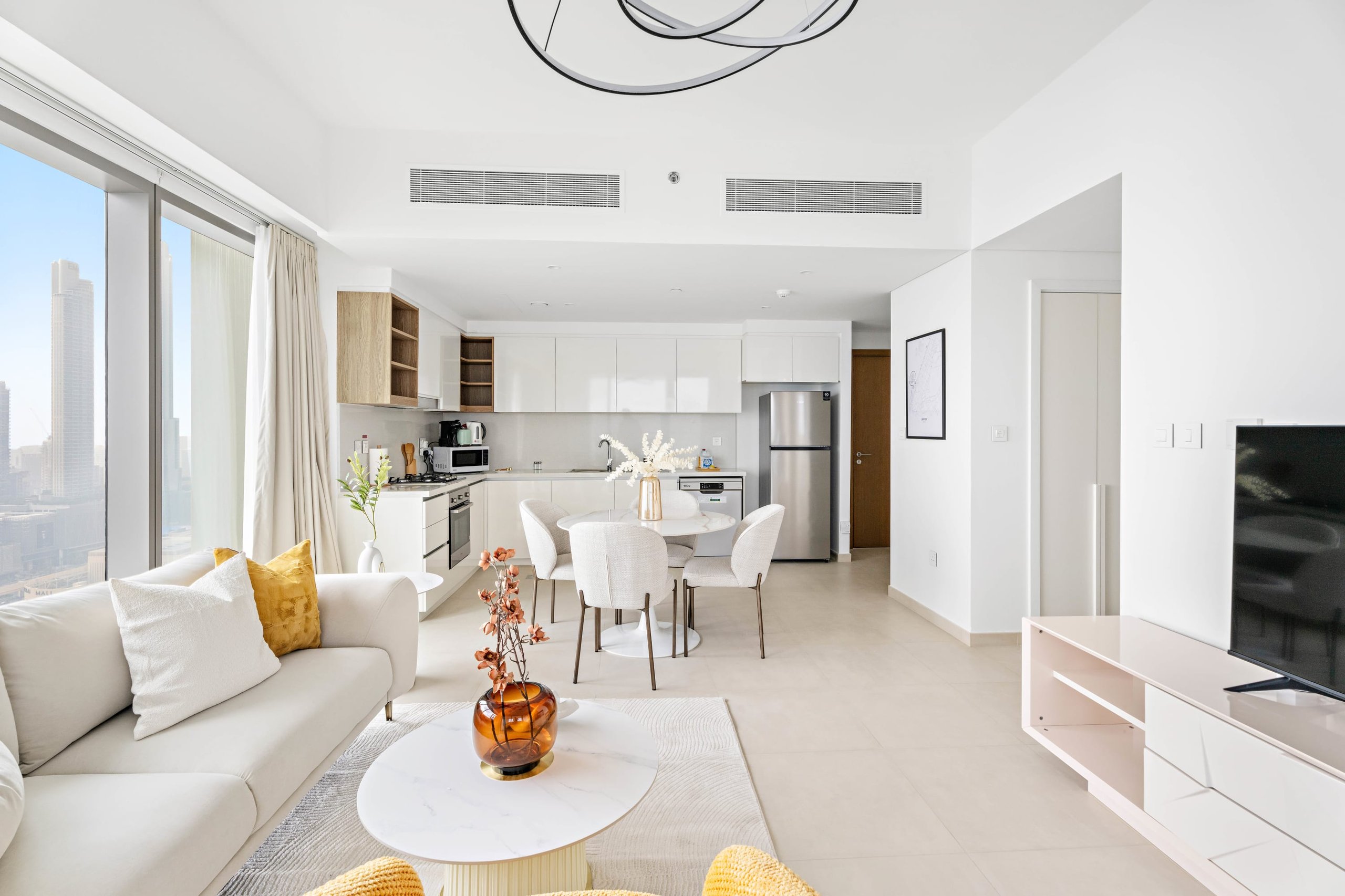 Bright serviced living room