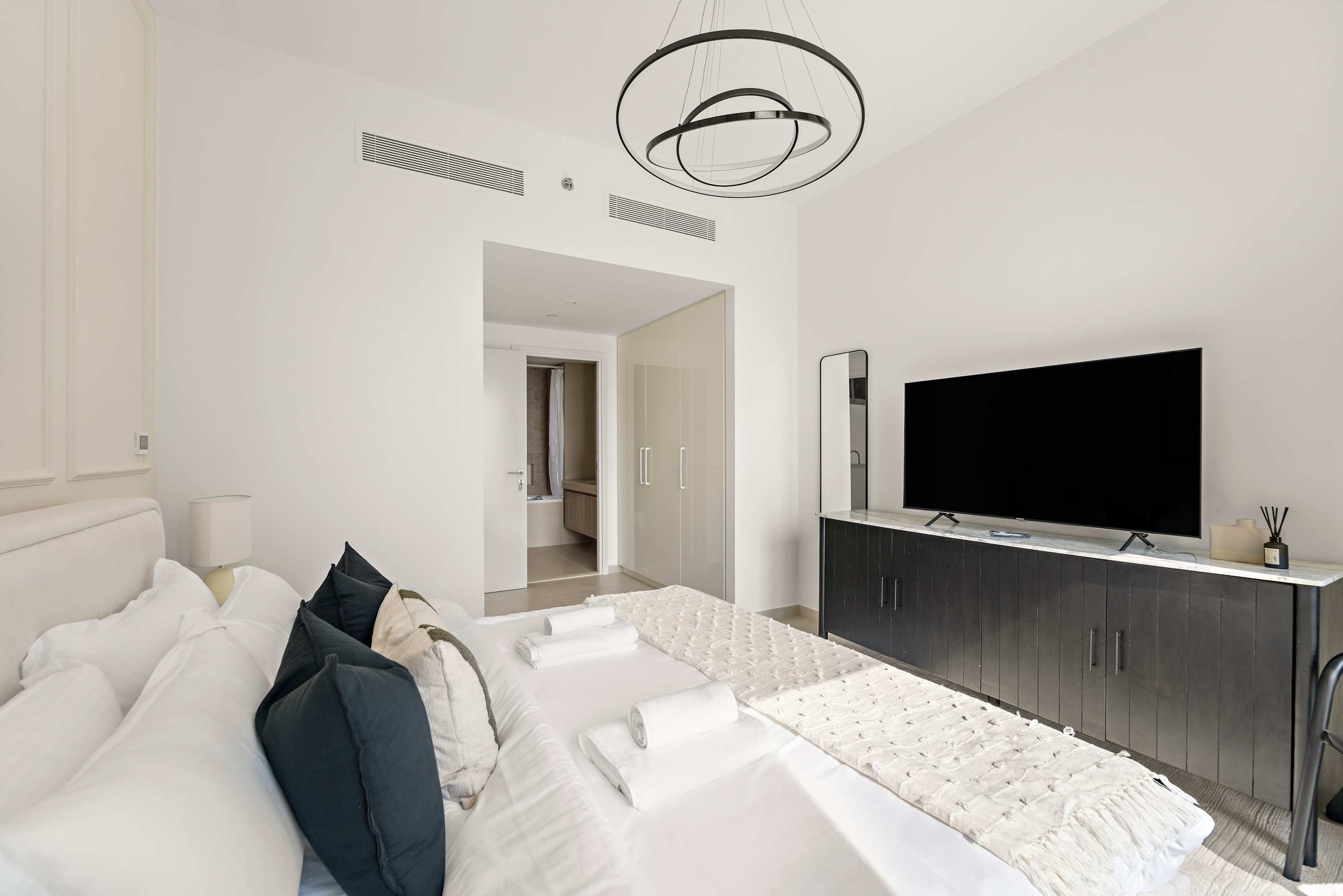 Well-maintained serviced apartment