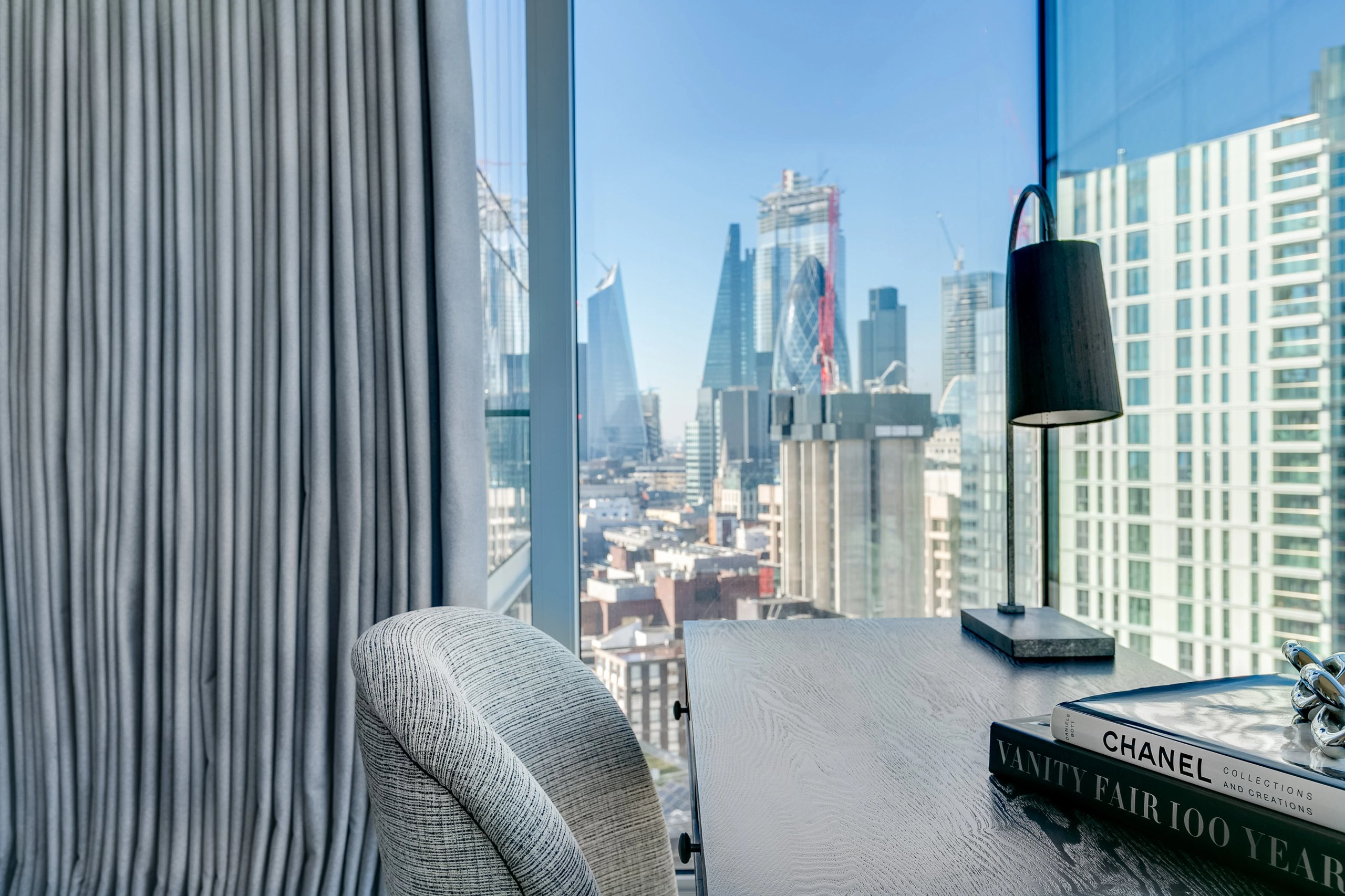 Furnished mid-term rental apartment in London