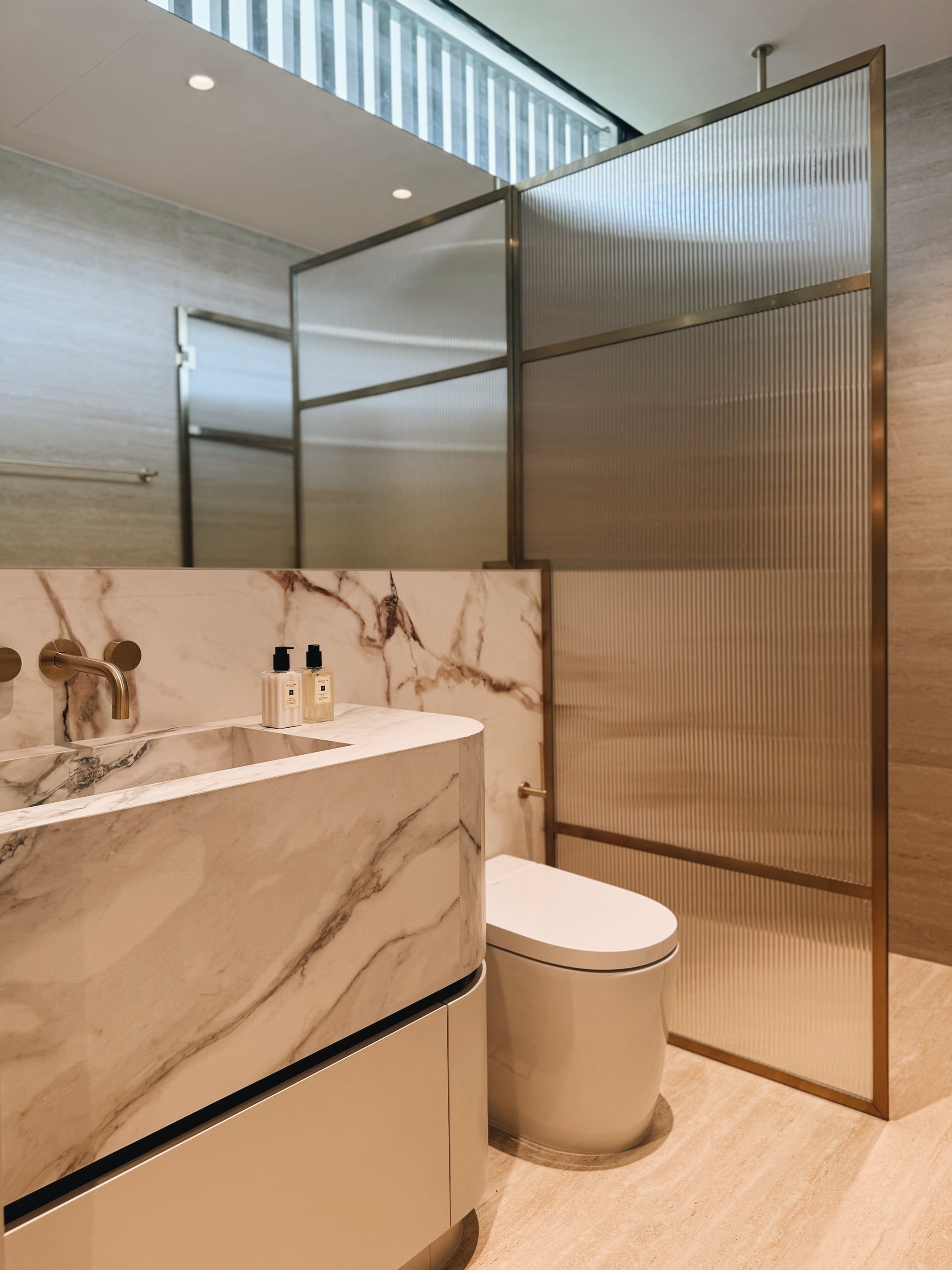 Villa PV bathroom