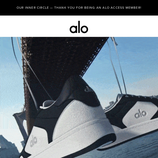 NEW COLOR DROP: Alo X 01 Classic - Alo Yoga