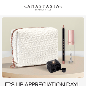 Celebrate National Lip Appreciation Day With A Free Lip Set!