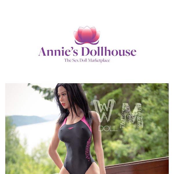 MEET CAROLINA! - ANNIE'S HOT DOLL OF THE DAY💋