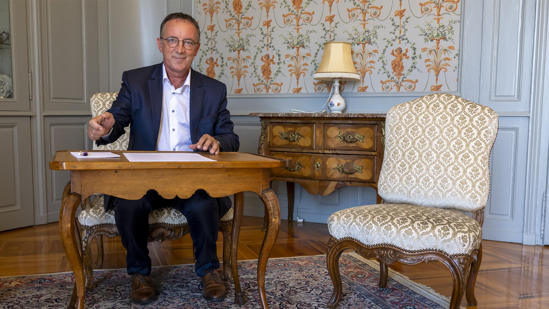 «Quand j’ai vu la déclaration d'Elisabeth Baume-Schneider demandant d’arrêter la communication active autour du DEP, j’ai failli tomber de ma chaise !» s'exclame le président de Cara et ministre de la Santé fribourgeois Philippe Demierre. 