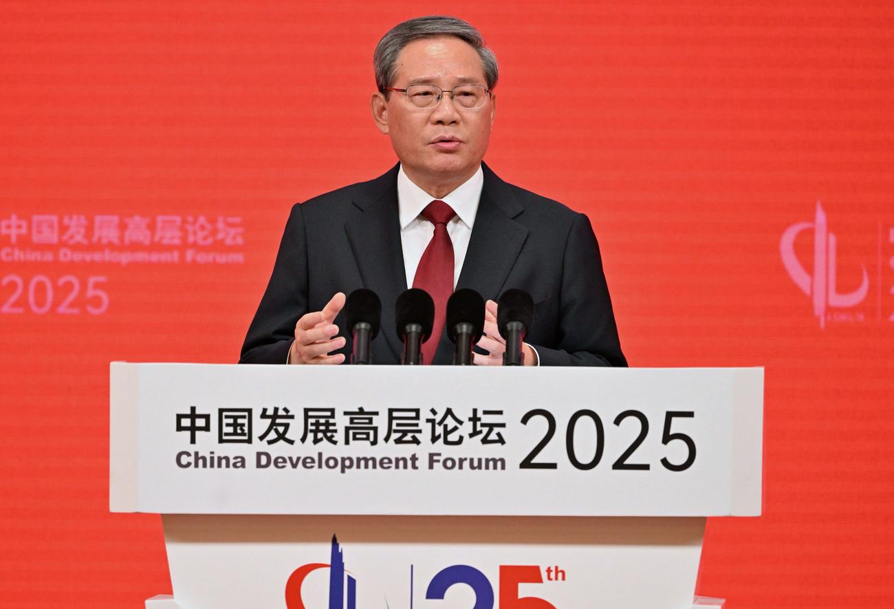 Dans son discours, le premier ministre chinois Li Qiang a déclaré que «la fragmentation de l'économie mondiale s'intensifie», alors que «l'instabilité et l'incertitude augmentent».