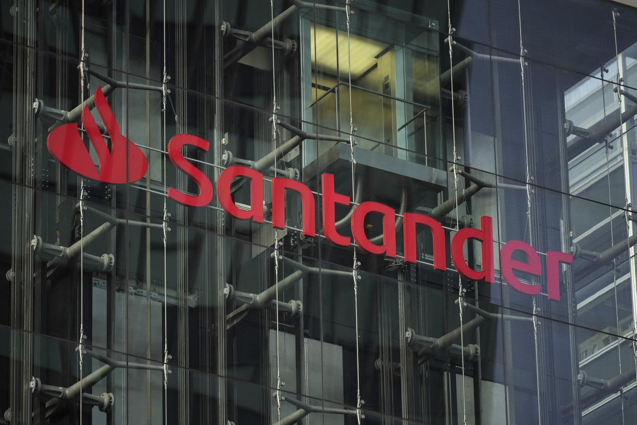 Santander, fortement implantée en Europe et en Amérique latine, affiche toujours une santé financière à faire pâlir d’envie ses rivales.