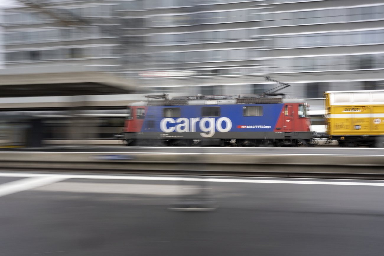 La compagnie ferroviaire avait ouvert une enquête suite à un article du SonntagsBlick en avril, qui évoquait un conflit d’intérêts d’un membre de la direction de CFF Cargo lors de l’attribution de mandats.