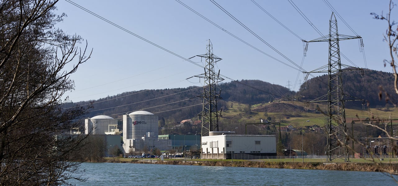Les réacteurs Beznau 1 et 2 dans le canton d'Argovie. Les deux ont été couplés au réseau respectivement en 1969 et en 1971.