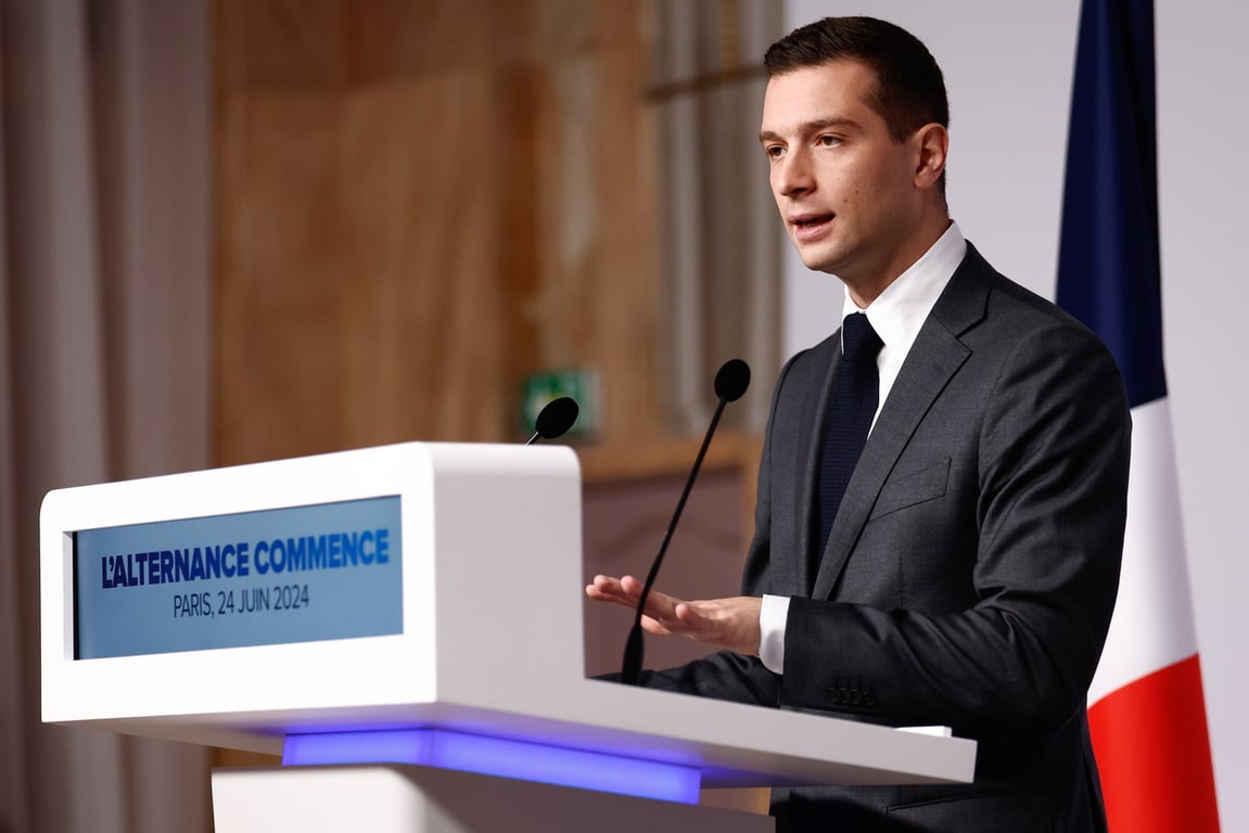 Législatives la France face à un choix historique