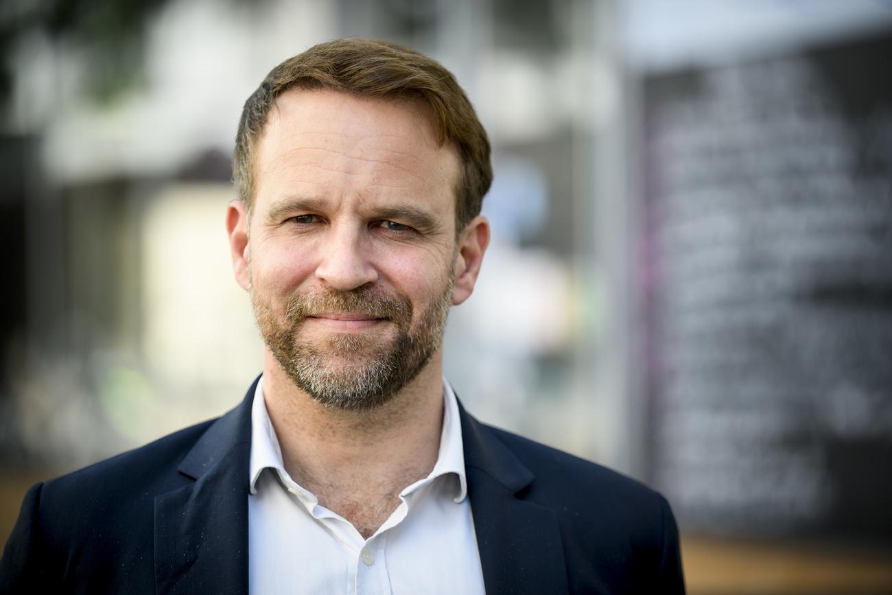 Législatives françaises: le sortant Marc Ferracci réélu par les ...