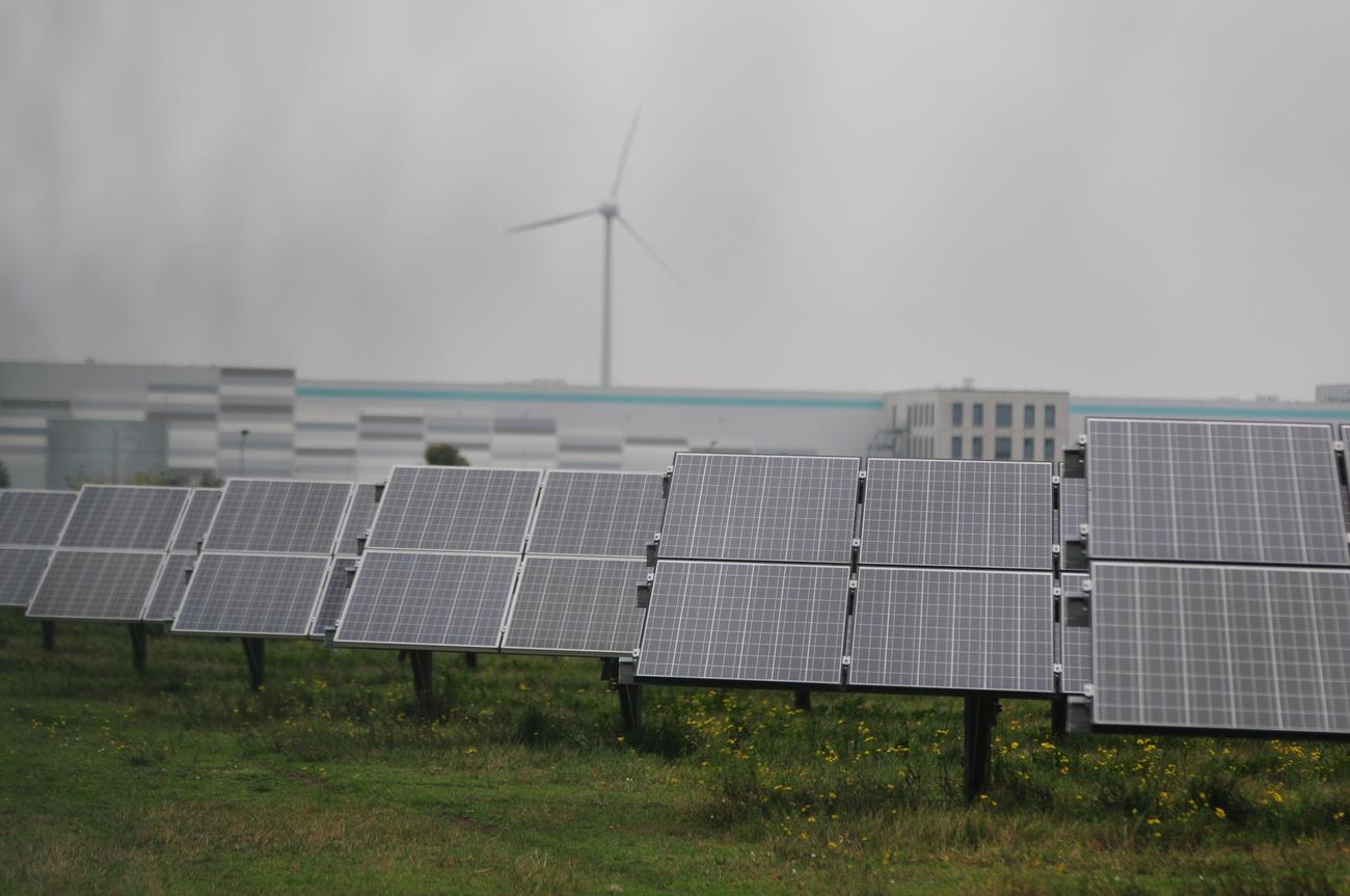 Environ 300 employés qui produisaient jusqu'alors des cellules solaires de haute performance seront concernés par l'introduction du chômage partiel.
