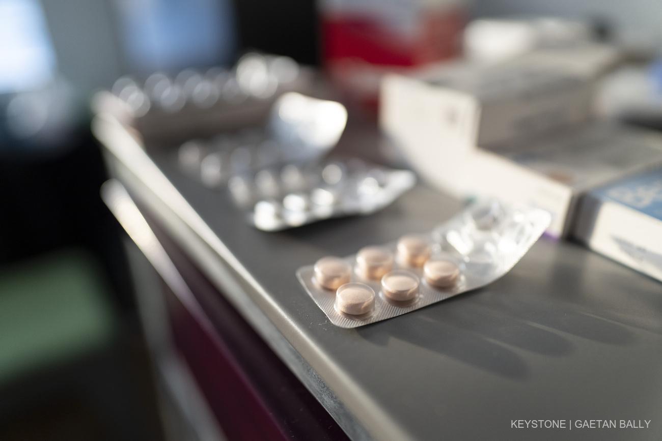 Roche et sa filiale Genentech vont investir 50 milliards de dollars, Novartis 23 milliards.