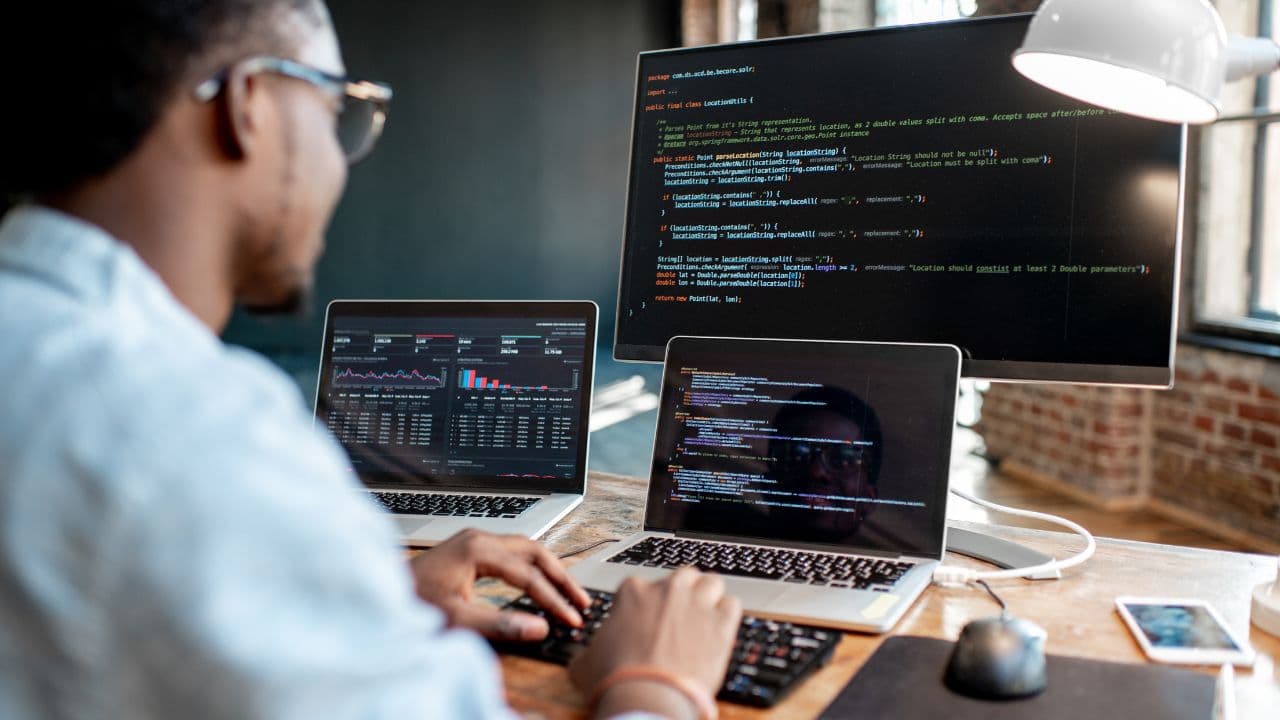 L’acquisition d’AutoCodeRover par Sonar renforcera le logiciel de l’entreprise genevoise avec un volet de «débug» automatique grâce à l’IA en automatisant. De quoi permettre aux développeurs d’encore améliorer la qualité de leurs lignes de code.