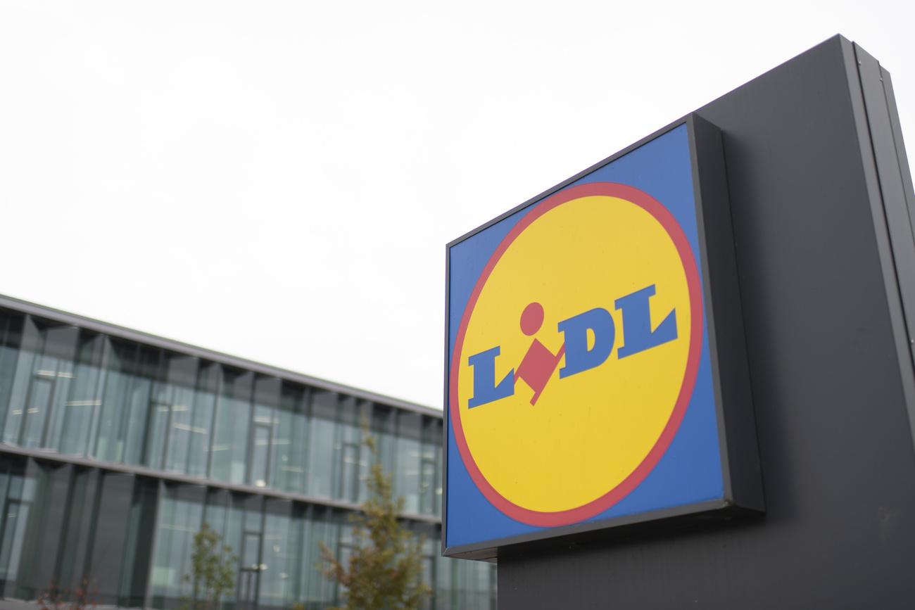 Les employés de Lidl Suisse recevront au moins 50 francs de plus par mois pour une semaine de 41 heures. 
