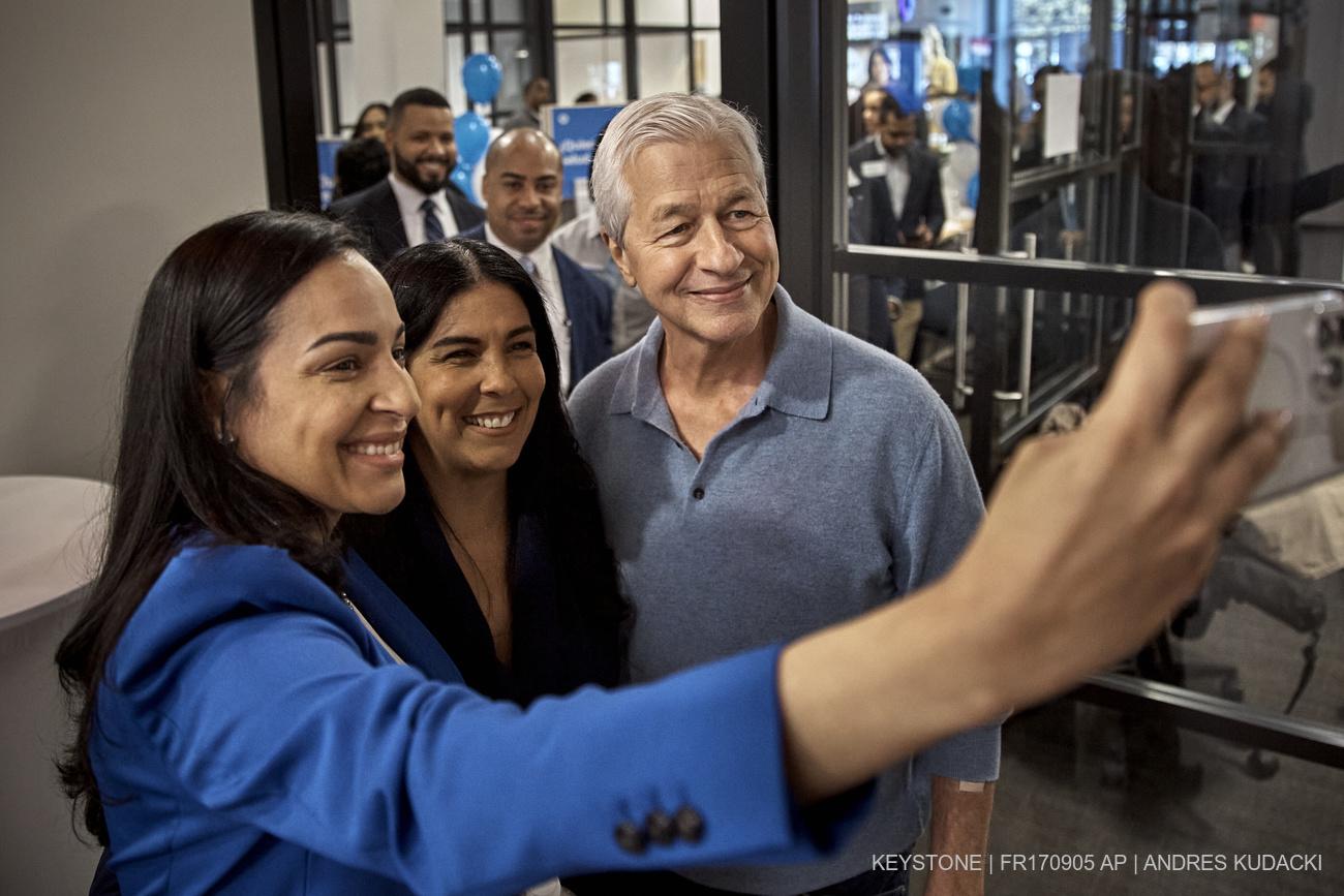 Le banquier américain Jamie Dimon «insiste sur le rôle central des interactions humaines pour stimuler la créativité et le dynamisme nécessaires dans un environnement compétitif».