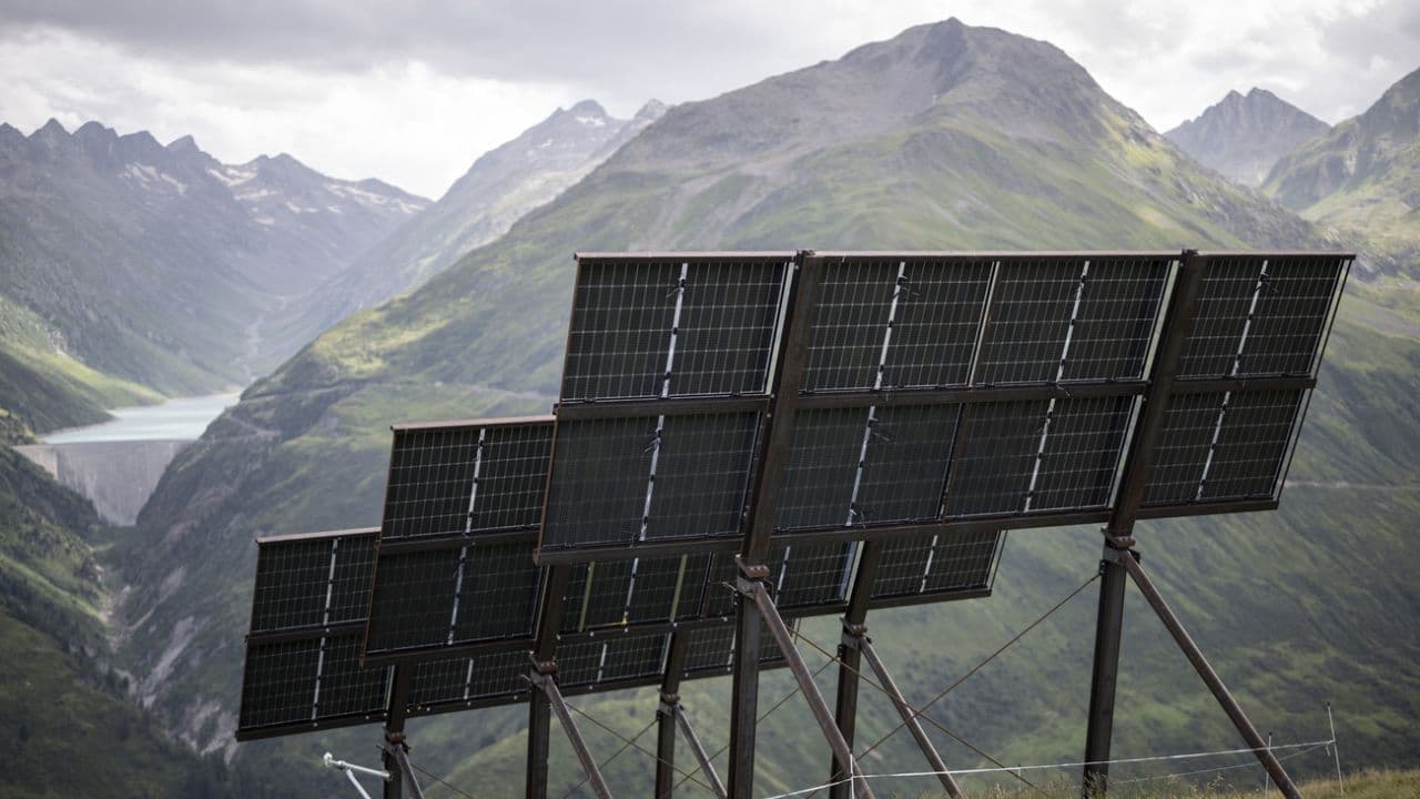 Le fonds pour le climat financerait les énergies renouvelables, l’assainissement des bâtiments, des technologies respectueuses du climat ainsi que la formation de personnel qualifié.