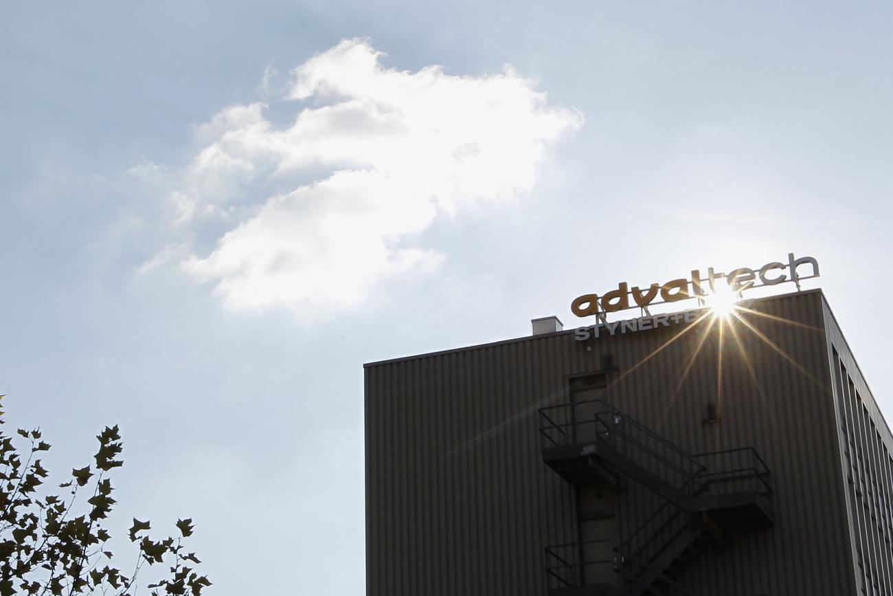 Adval Tech estime que les conditions économiques «restent difficiles» pour l'année. 