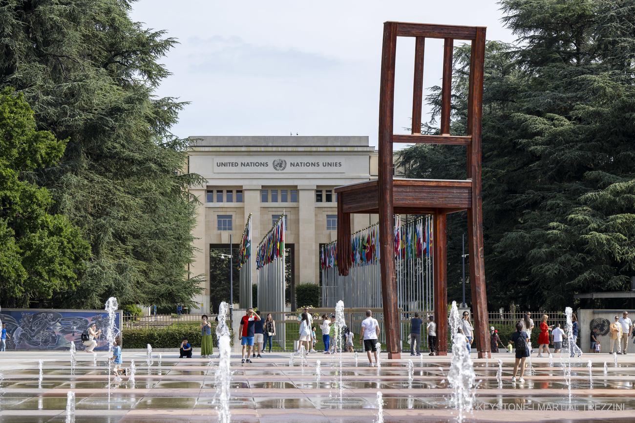 «Le Portail des Nationsl peut devenir à la fois gardien de la mémoire du multilatéralisme et une plateforme de lancement pour son renouveau: un réservoir vivant de principes fondateurs, un lieu d’éveil et d’expérimentation tourné vers les urgences et les promesses du présent.»