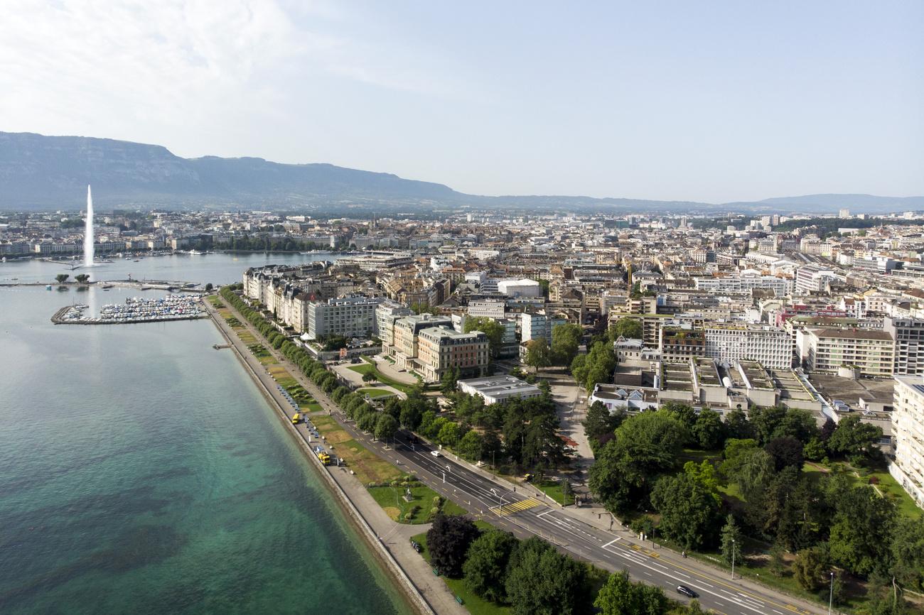 Le salaire médian dont bénéficie un employé de la fonction publique à Genève est de 22,9% supérieur à celui versé dans le secteur privé.