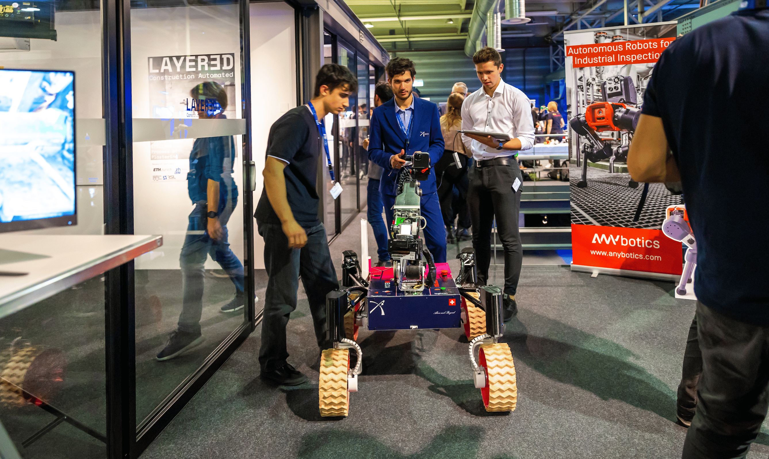 Recherche universitaire à l’avant-garde, soutien gouvernemental, concentration sur l’exécution et la demande des clients: des facteurs qui font le succès de la robotique suisse. Les start-up du secteur ont levé près de 190 millions de dollars en 2023. 