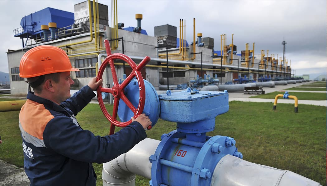 Une période transitoire jusqu'à fin 2026 s'applique aux contrats à long terme préexistants.