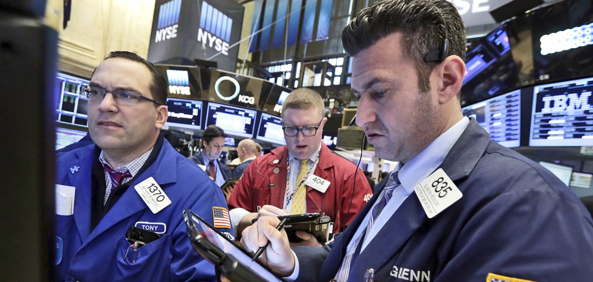 Au Japon, l'indice phare Nikkei a encore gagné 3,64% vendredi, et 8,67% sur la semaine, sa meilleure performance depuis avril 2020.