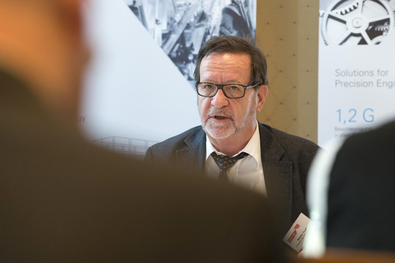 M. Fust est décédé le 4 février des suites d'une courte maladie, indiquent deux communiqués, de l'entreprise et de la famille de l'actionnaire majoritaire.