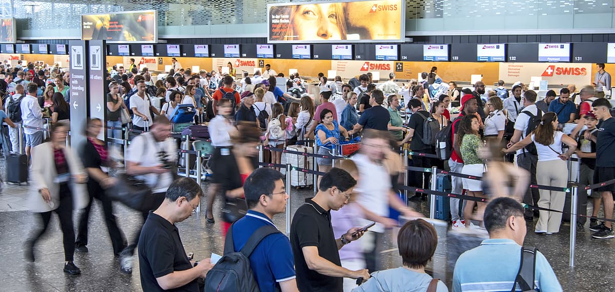 «Les opérations aériennes à l'aéroport de Zurich ont pu reprendre entièrement à partir du milieu de l'après-midi», indique vendredi Flughahfen Zurich dans un point de situation publié à 17h30.