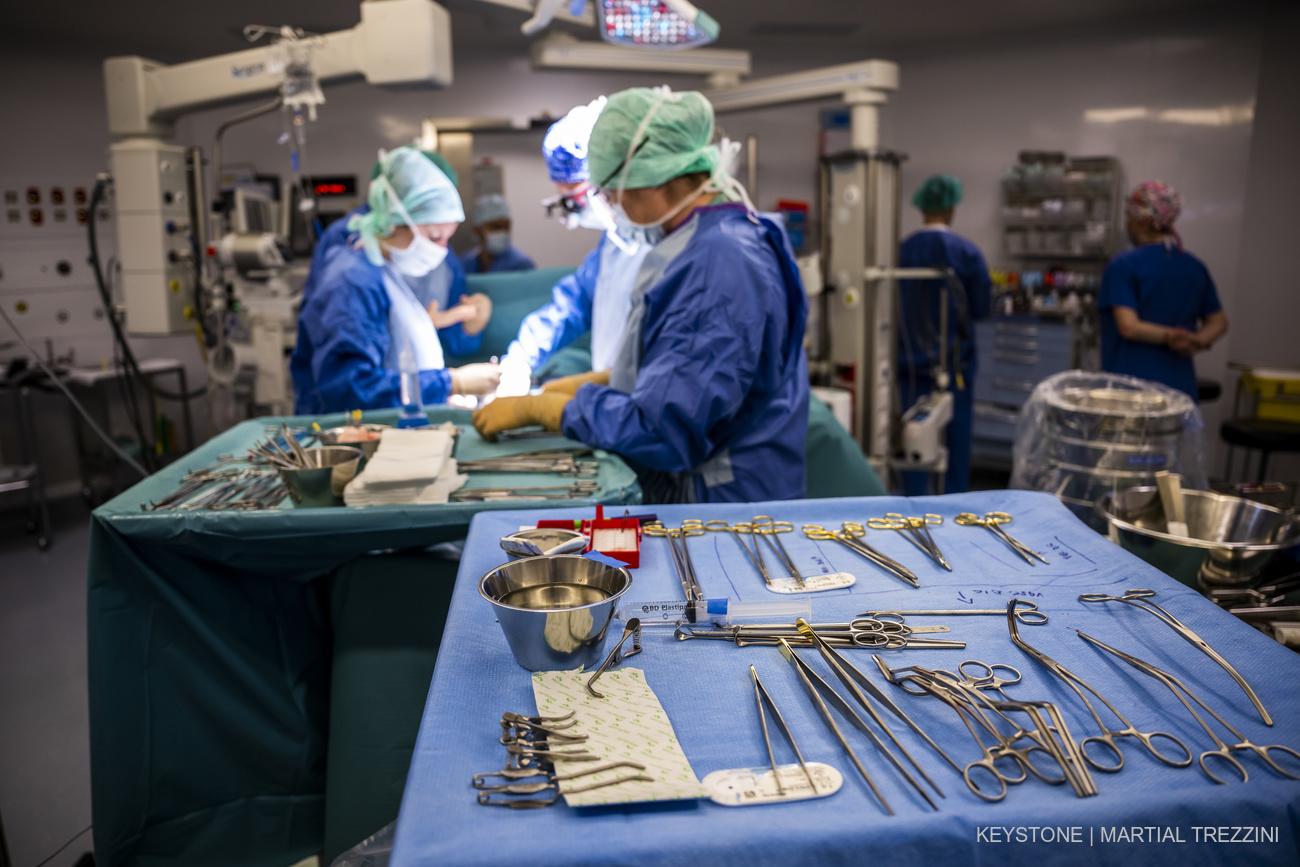 «On conçoit sans peine qu’un psychiatre qui travaille seul n’a pas les mêmes charges qu’un cabinet de groupe d’ophtalmologues ou de chirurgiens, qui investissent dans des appareils coûteux ou des blocs opératoires, et qui ont de nombreux salariés.»