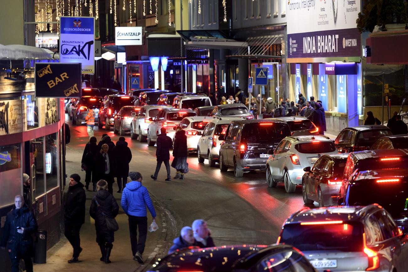 During the WEF, Promenade avenue becomes the main artery of Davos.