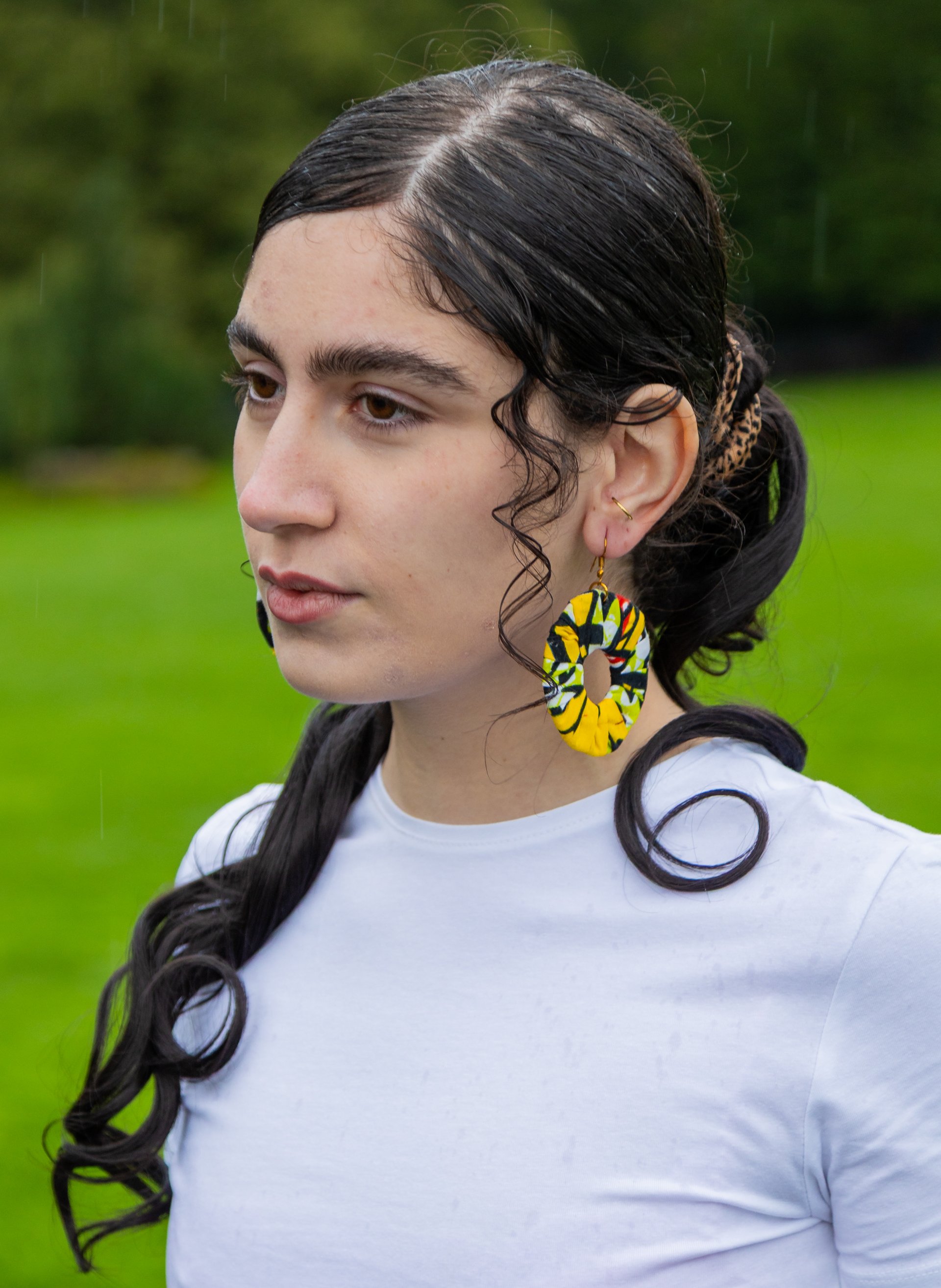 Bold yellow, fiery red and cripsy white image 3