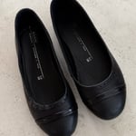 Ecco Black Flats Size 38