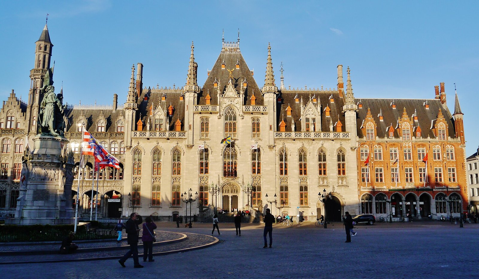 Province Court (Provinciaal Hof)