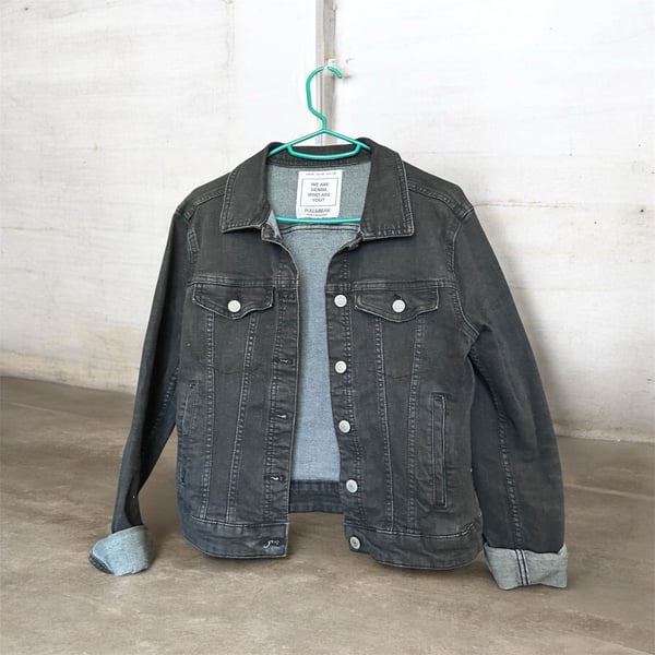 Black jean Denim Jacket