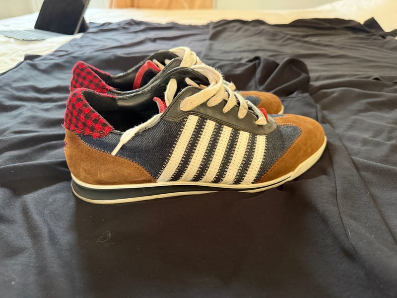 DSQUARED2 used sneakers 43 size