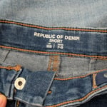 4 pair of denim shorts (7-8 years old / 128 cm)