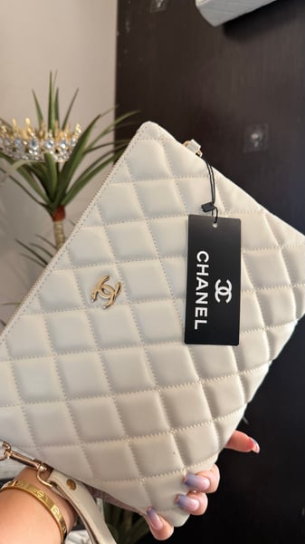 Chanel White Quilted Clutch Bag