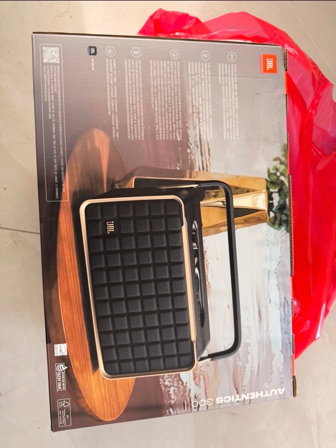 JBL Authentics 300 Portable Speaker