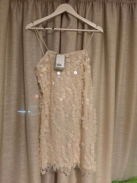 H&M Flower Shaped Sequin Embellished Slip Dress,white cream colour,size  XS with tags