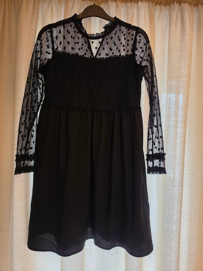 Zara Black polka dot dress,XS size