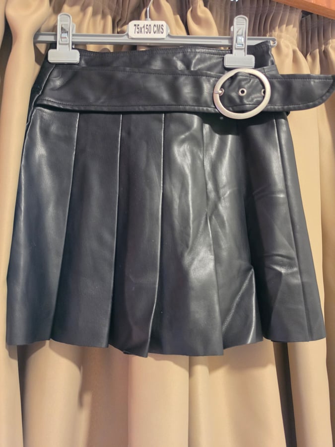 Stradivarius Black Leather mini Skirt, size EUR 32, no tag but never worn