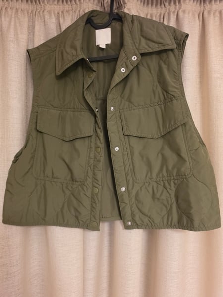 H&M Khaki Quilted Vest, XS size