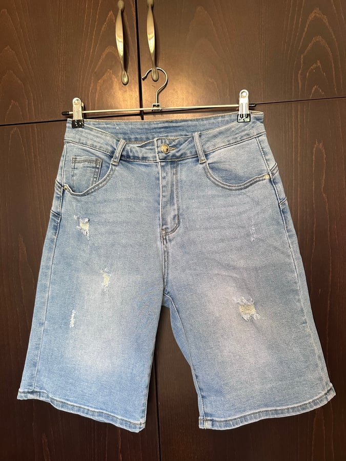 Jean shorts light color