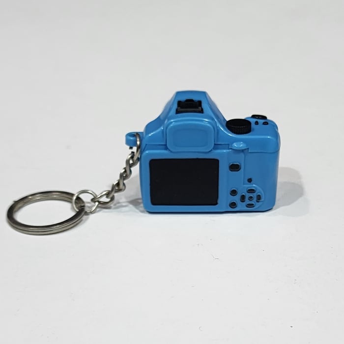 Siin - سين Mini camera keychain 