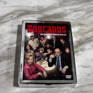 Siin - سين  The Sopranos the complete fourth season gallery