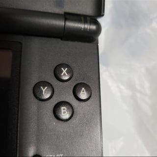 Siin - سين Nintendo black dslite very good condition, charge gallery