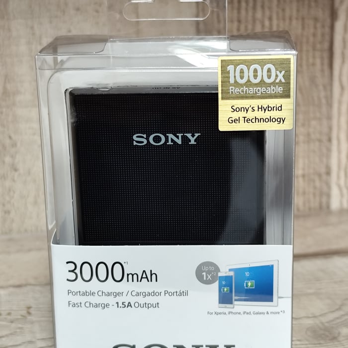 Siin - سين Sony Portable Charger -Sony's Hybrid
Gel Technolog