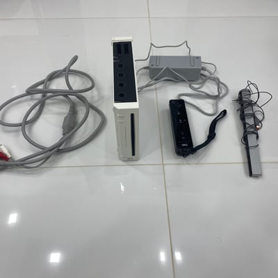 Siin - سين Nintendo Wii 32GB