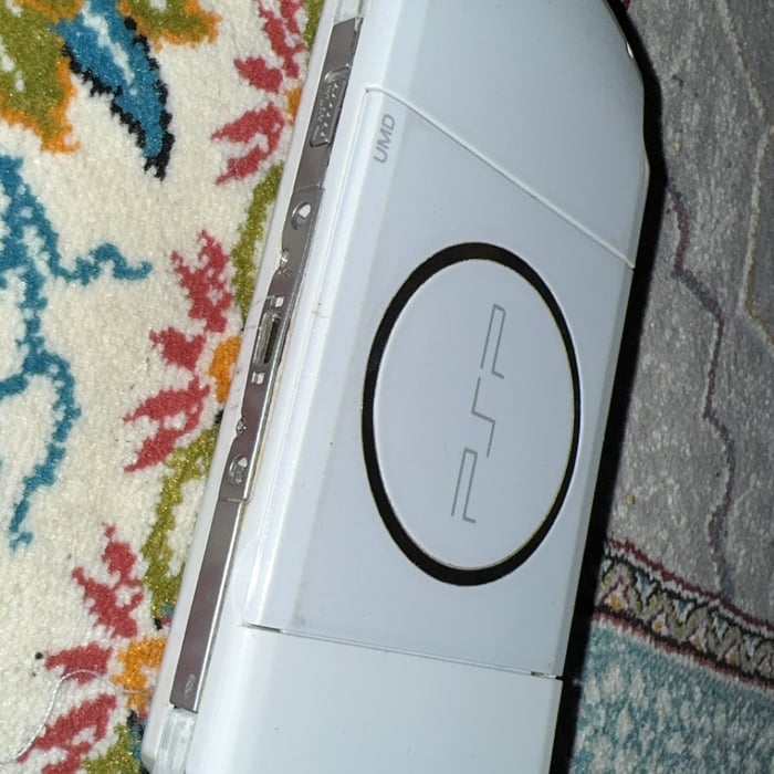 Siin - سين Sony PSP3000 white and black, works 100% modded