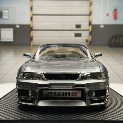 Siin - سين Nissan skyline R33